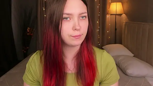 Monica  Queen online show from March 5, 5:36 am