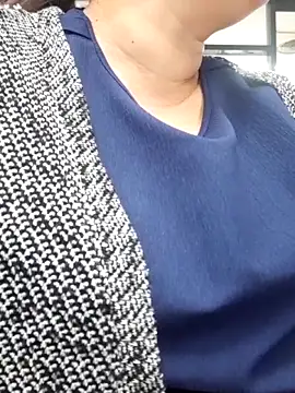 Kimkhaepretty online show from January 6, 5:11 am