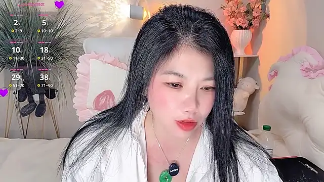 Huanhuan- online show from March 6, 6:36 pm