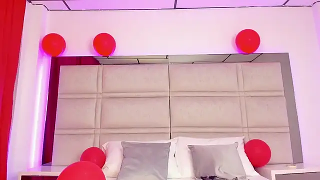 charlotte bennet online show from October 7, 9:19 pm