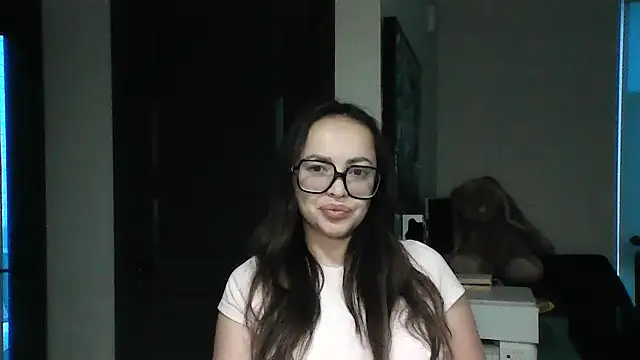 Elyrisse online show from October 25, 11:55 pm