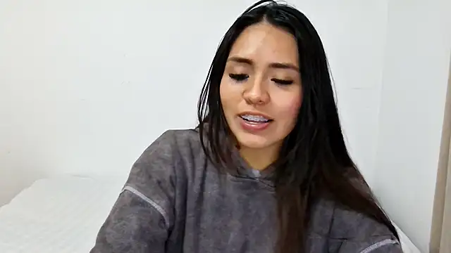 BellaBliss123 online show from October 3, 10:59 pm