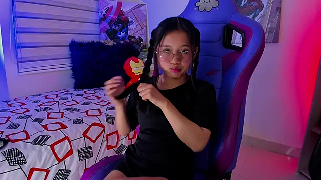 Zoe Skyler online show from October 8, 3:49 pm