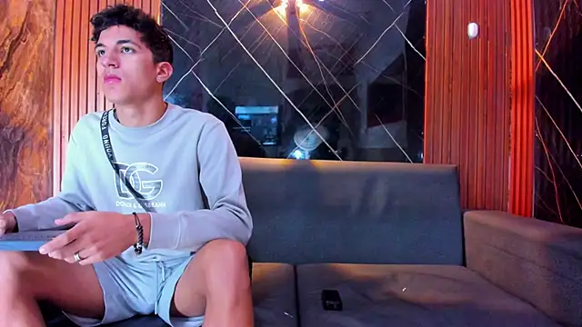 Stiben boy online show from November 17, 12:28 pm