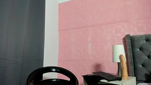 Luna Rose77 online show from September 27, 5:36 am