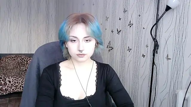 LeisaHopperstad online show from March 24, 2:44 pm