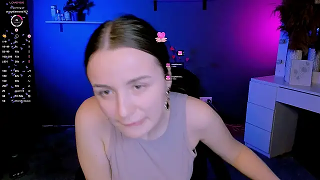 leslie bird online show from October 16, 11:57 am