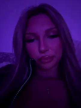 blondeeee online show from January 10, 5:28 pm