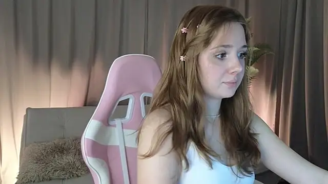 KariDollar online show from March 17, 9:30 pm