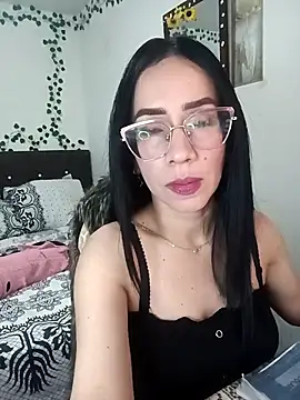 YaraDuartee online show from March 3, 12:49 am