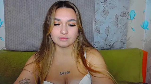 YourEmily xx online show from October 2, 11:04 am