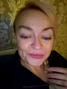 demidelightfulxx online show from October 16, 7:33 am