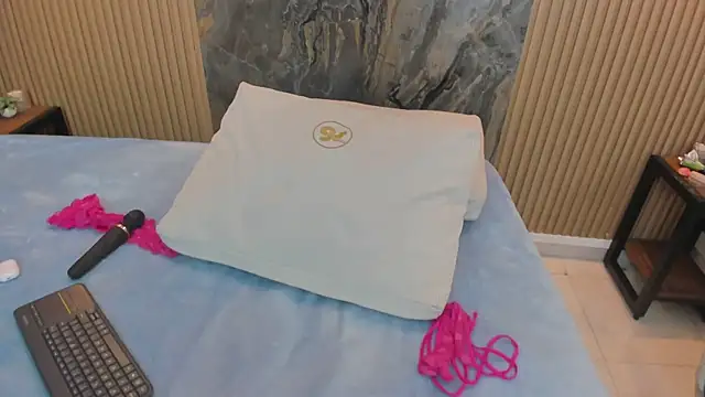 beca winn online show from February 26, 12:37 pm