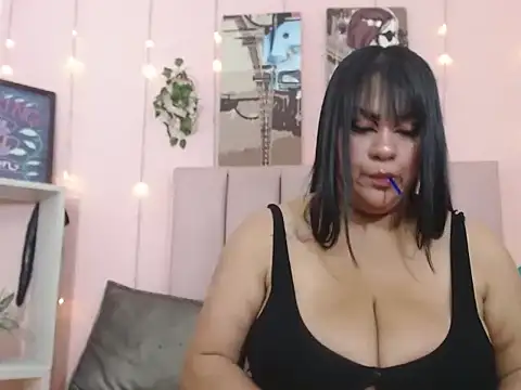 Cassie Lane online show from October 6, 7:29 pm