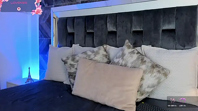 NaylaGrey online show from March 23, 11:49 am