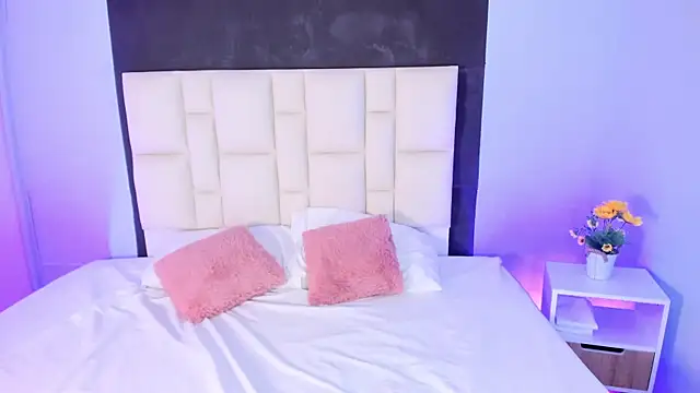 Athenea  fox online show from October 16, 12:08 pm