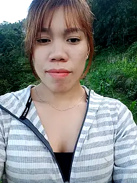 nhinhi-sexy online show from October 2, 9:03 am