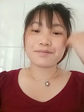 min-xinh online show from April 1, 9:21 am