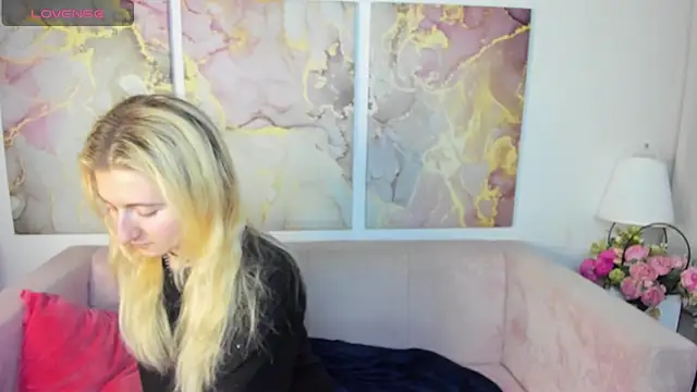 CamillaDreamer online show from November 10, 7:09 pm