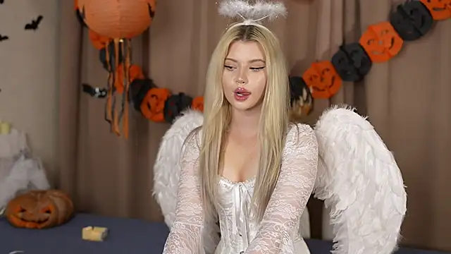 AshleyNikoo online show from October 31, 4:33 pm