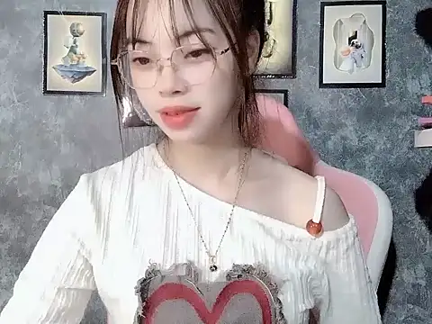 Ellie039 online show from October 31, 10:03 pm