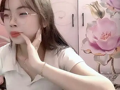 Ellie039 online show from November 2, 10:35 pm