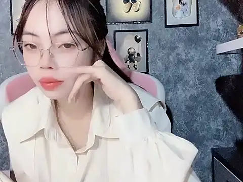 Ellie039 online show from November 10, 5:30 pm