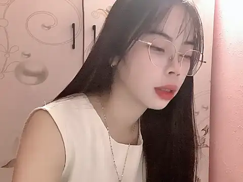 Ellie039 online show from October 11, 10:34 pm