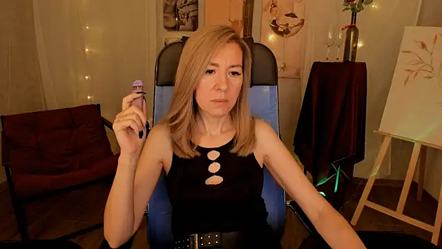 DonnaSmitth online show from December 19, 3:59 pm