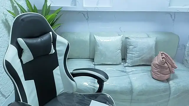 carla tp online show from November 13, 12:37 pm