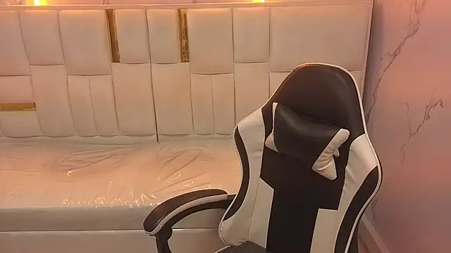 carla tp online show from November 27, 7:39 pm