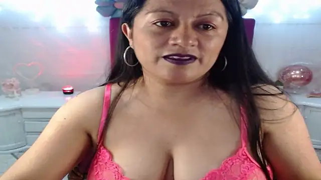 SaharaJohson online show from October 8, 4:50 am