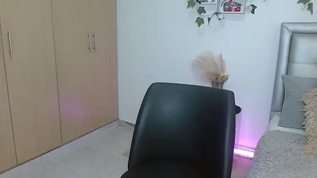 mia star 2 online show from April 20, 10:51 am