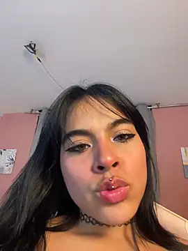 Veeronica  online show from November 7, 12:16 am