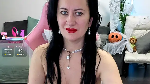 monnica vibe  online show from October 18, 9:56 am