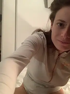 GoldenPussy1329 online show from March 8, 2:04 am