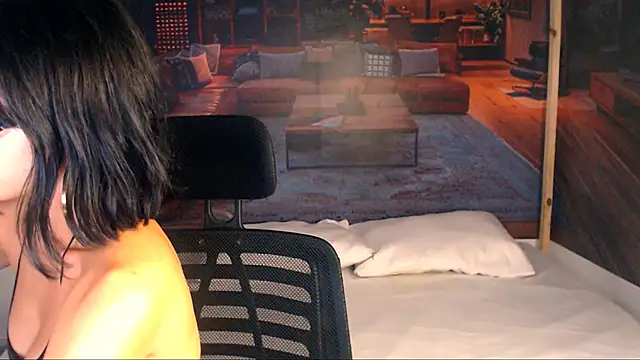 ChloePetite 0 online show from October 20, 7:06 pm