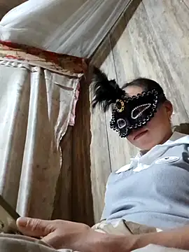 Tuyet xx online show from October 2, 9:42 pm