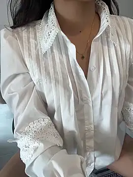 lee ly online show from March 16, 6:39 am