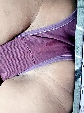 Hotmommax online show from March 19, 12:48 am