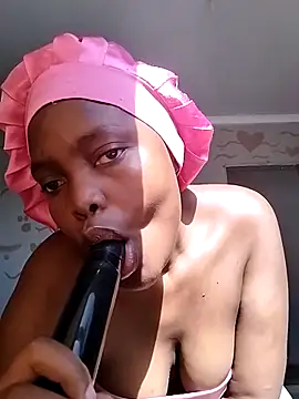 SexyValentinaXX online show from October 2, 7:02 am