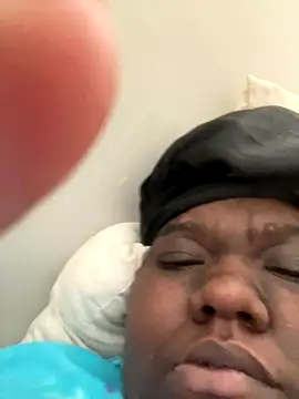 Angelslays online show from October 28, 6:35 pm