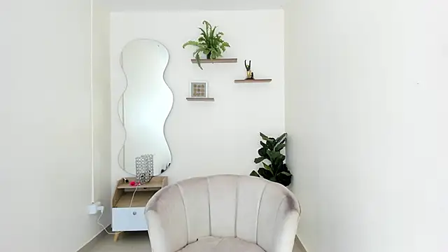 Amary turner online show from December 20, 12:31 pm