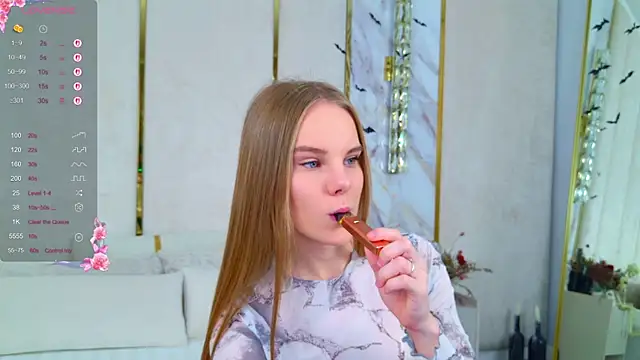 Lili Lohan online show from November 1, 5:17 pm