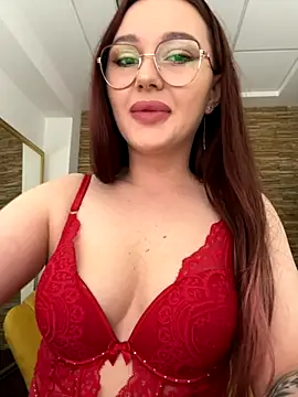 Lunna Squirt online show from October 28, 8:46 pm