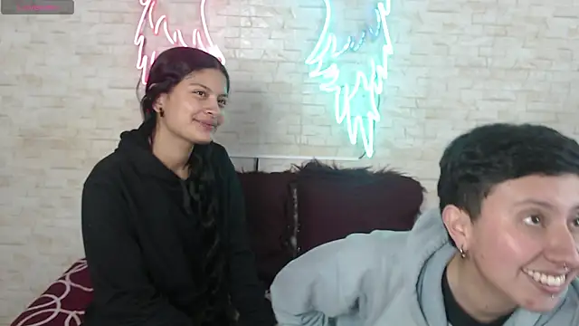 Gaby and Mei online show from October 21, 3:32 am