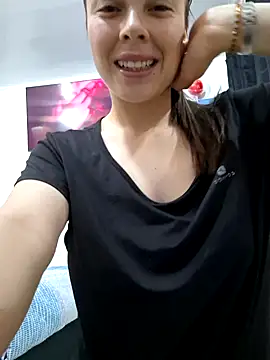 EmmaValencia  online show from November 10, 4:24 pm