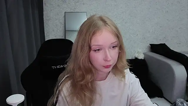 Kitti sweet online show from October 5, 1:38 pm