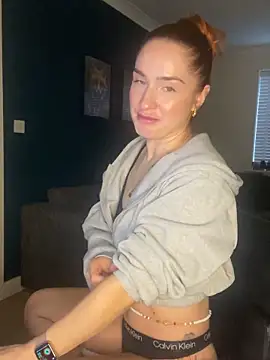 Cherry-L-28 online show from November 27, 11:24 am