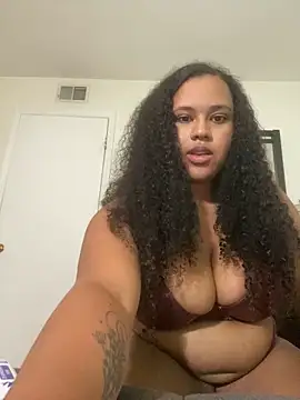 nicolette356 online show from December 16, 1:44 am